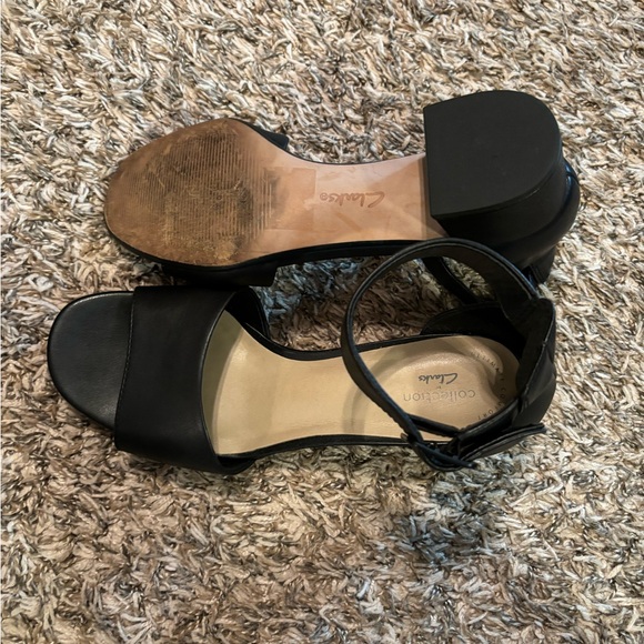 Clarks Black Ankle Strap Heeled Sandal Size 8 - Picture 7 of 7